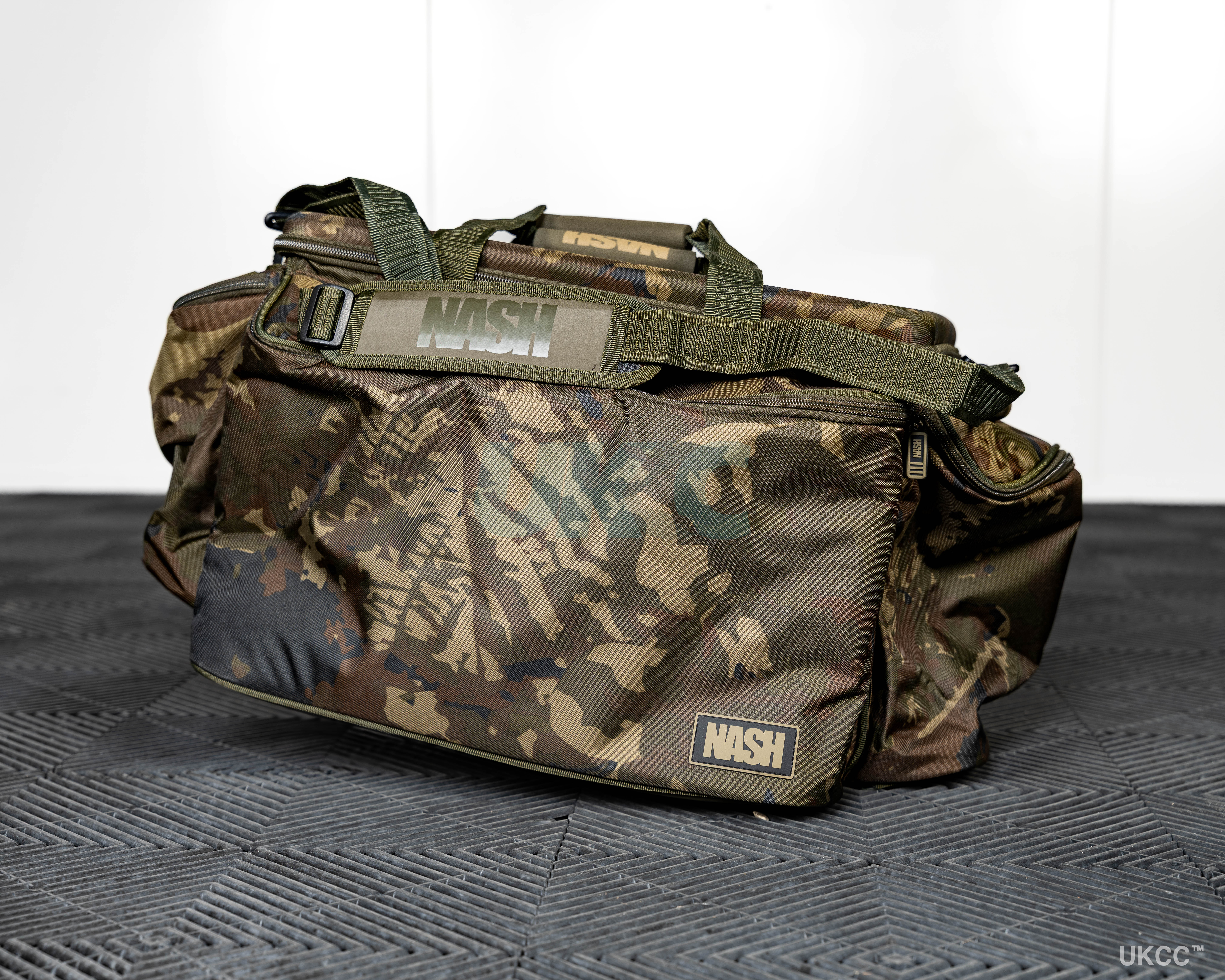 NASH SUBTERFUGE CARRYALL LARGE!