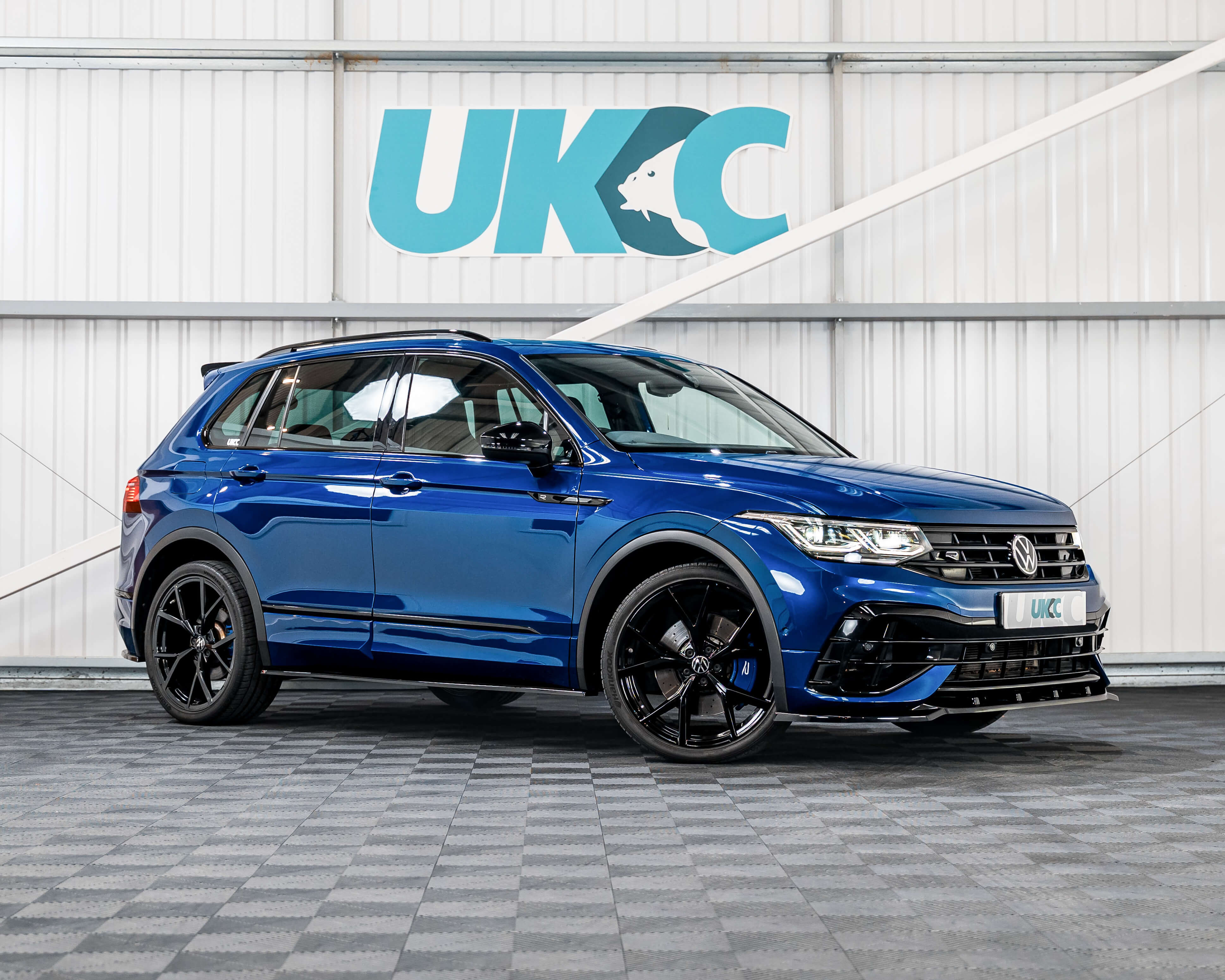 VW TIGUAN R + £1,000 CASH!