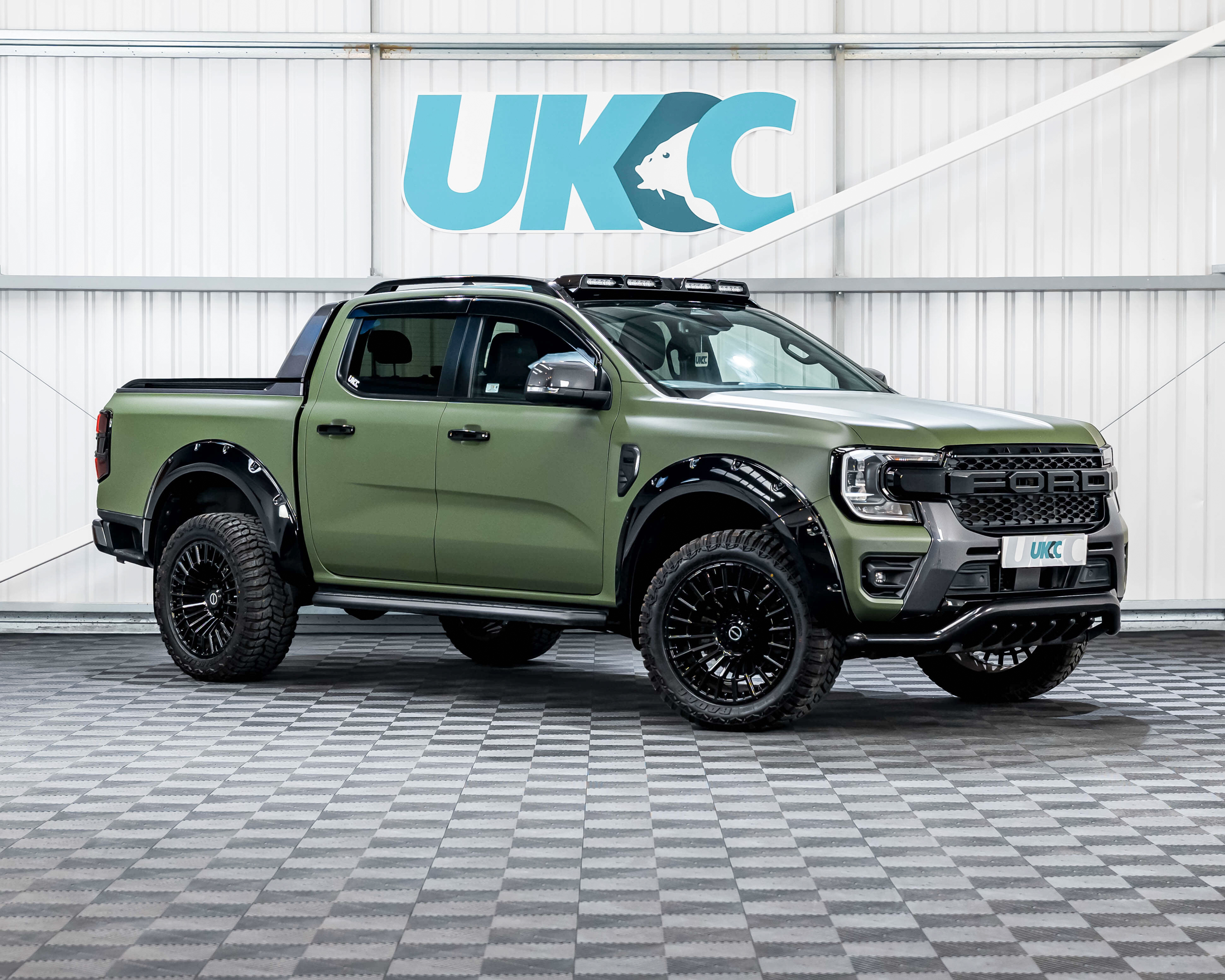 FORD RANGER WILDTRAK + £1,000 CASH!