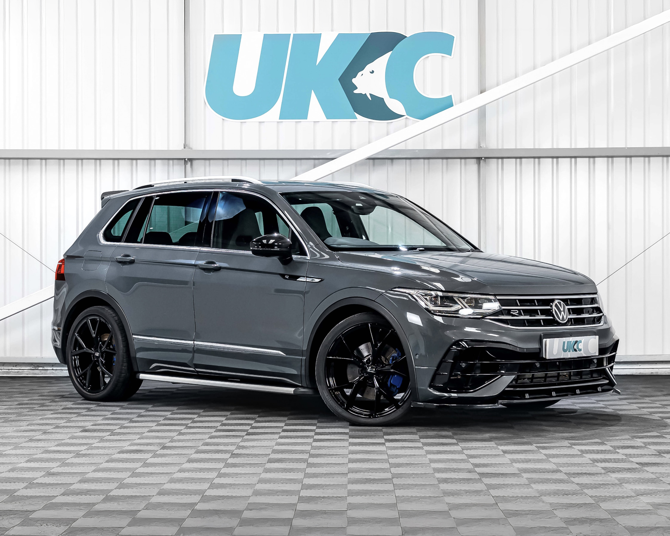 VW TIGUAN R + £3,000 CASH!