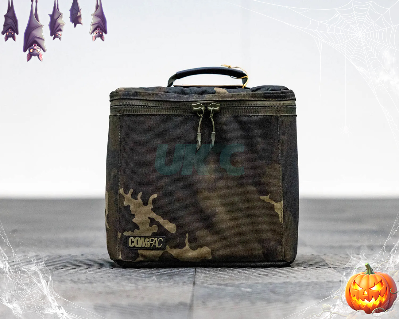 KORDA COMPAC COOL BAG MEDIUM DARK KAMO!